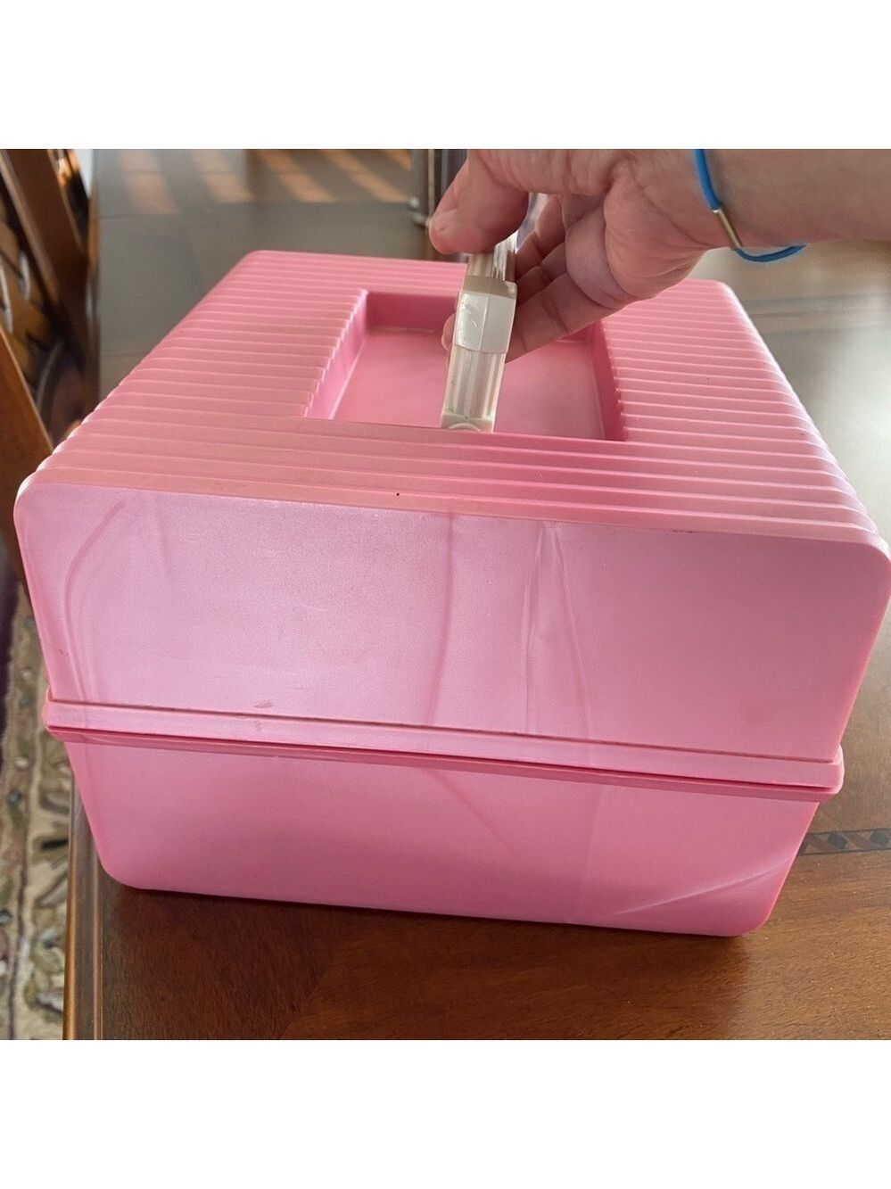 VINTAGE SASSABY pink make up organizer/ storage train case.pre-owned model 101 - Picture 10 of 11